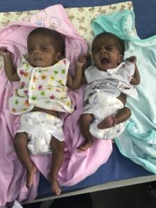 Extreme preterm twins